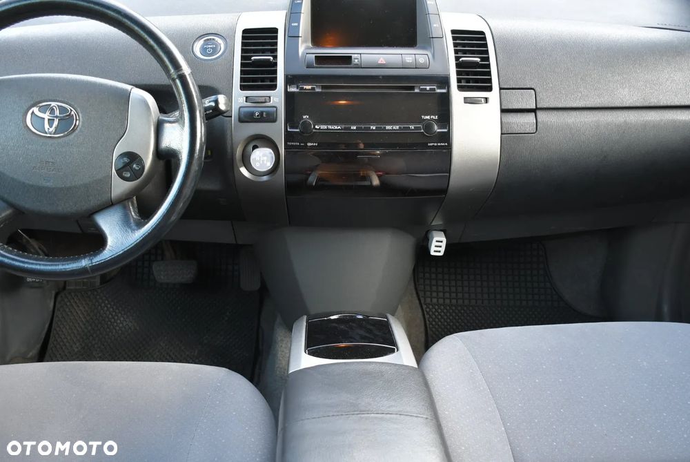 Toyota Prius - 8