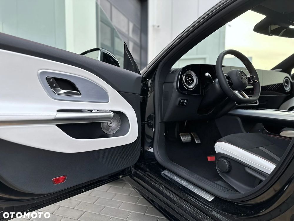 Mercedes-Benz CLA - 15