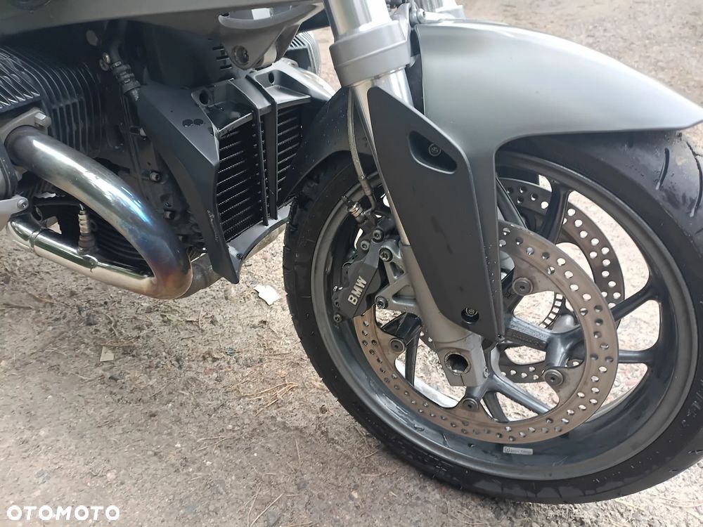 BMW R - 8