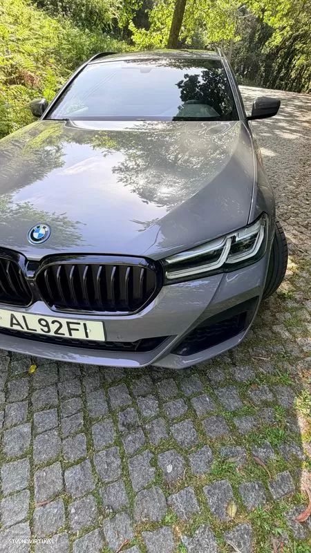 BMW 530 e Pack Desportivo M - 13