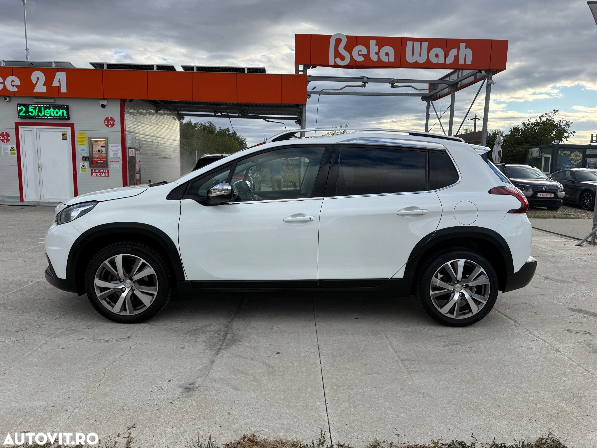 Peugeot 2008 1.2 PureTech Turbo EAT6 S&S GT-Line - 12