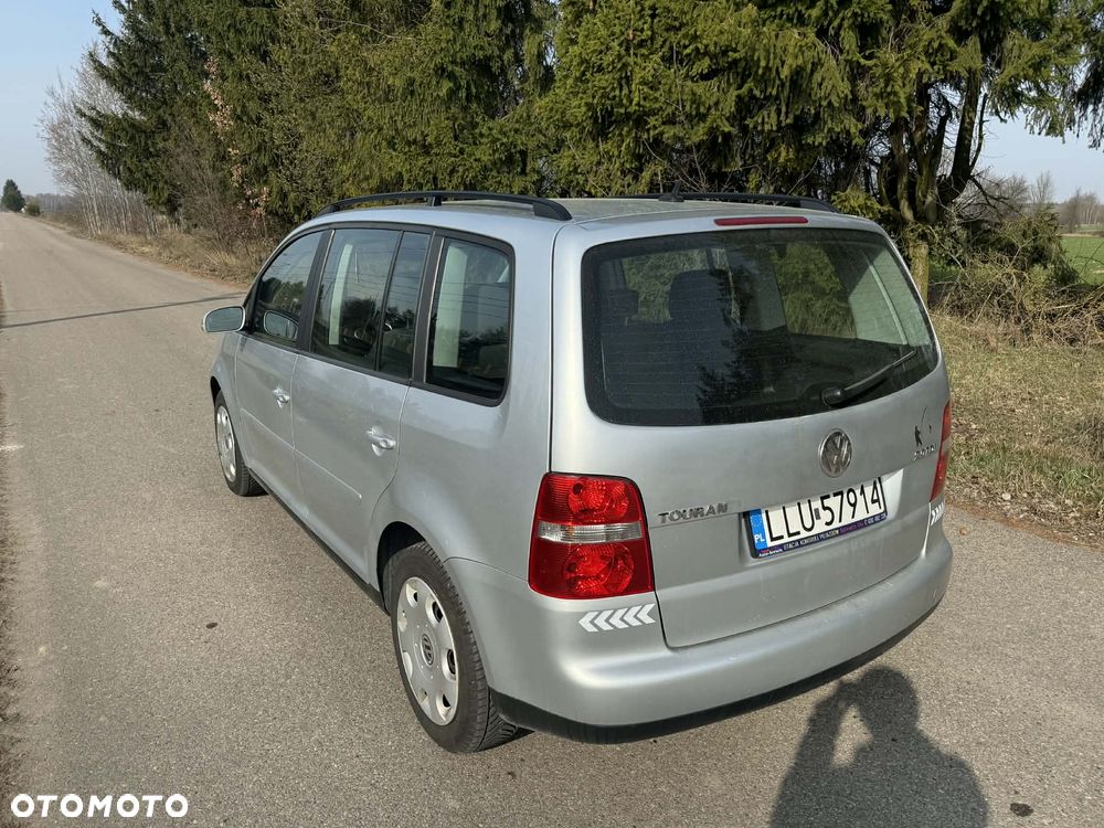 Volkswagen Touran 2.0 TDI DPF Trendline - 5