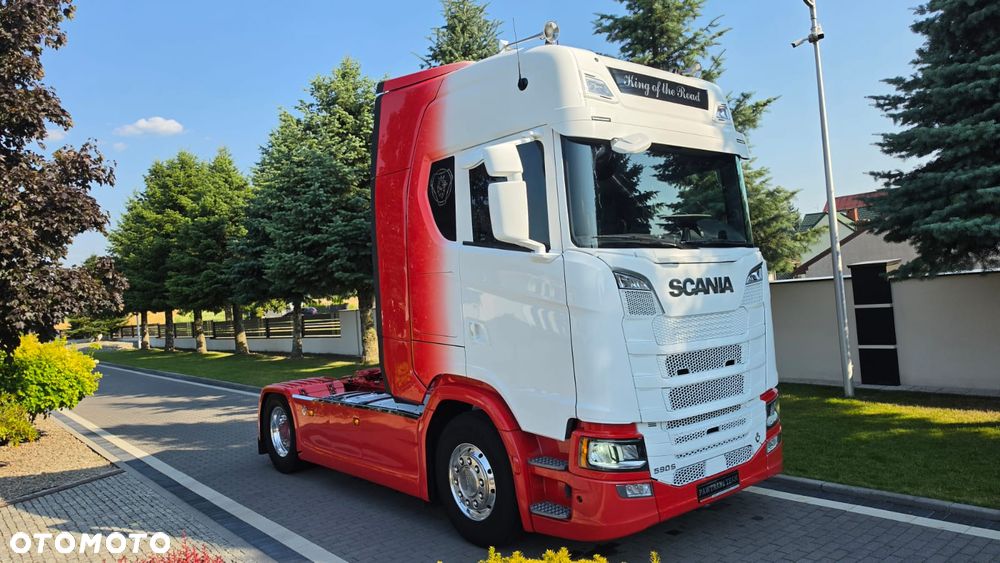 Scania ///V8///S590///2022///RETARDER/// KLIMATYZACJA POSTOJOWA///FULL LED///ALUFELGI///ZABUDOWY MIĘDZYOSIOWE///SKÓRY///WYŚWIETLACZ OBCIĄŻENIA///NAWIGACJA///TV/// STAN BARDZO DOBRY - 3