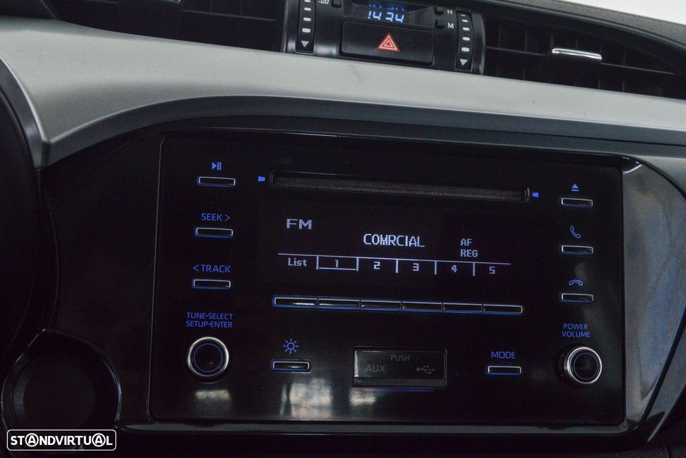 Toyota Hilux 2.4 D-4D 4X2 Cabine Dupla 5L - 40