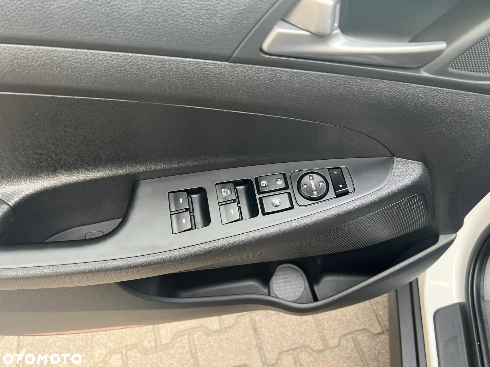 Hyundai Tucson 1.6 GDi 2WD Trend - 8