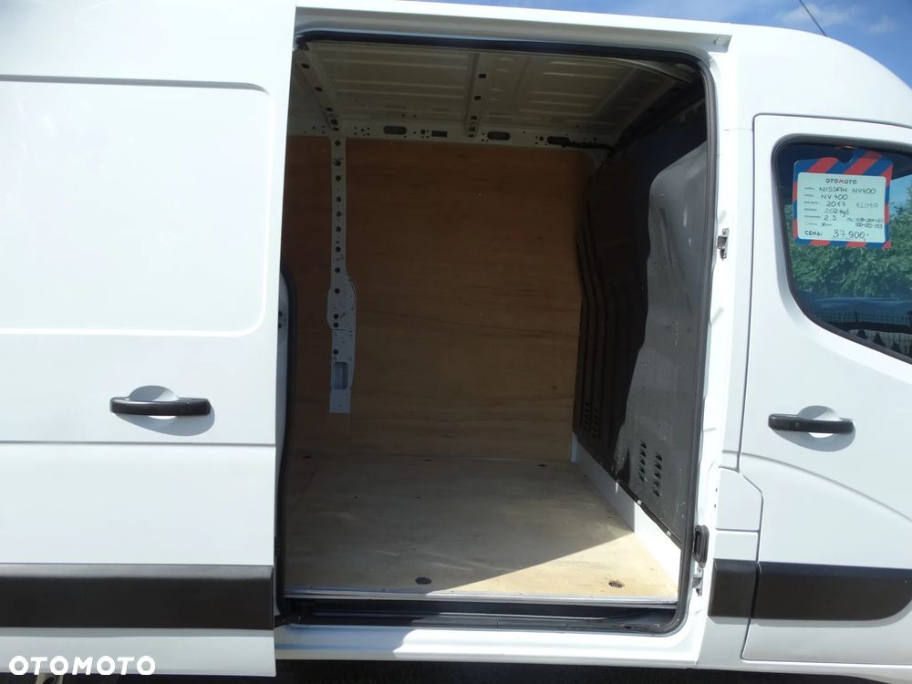 Nissan NV400 - 16