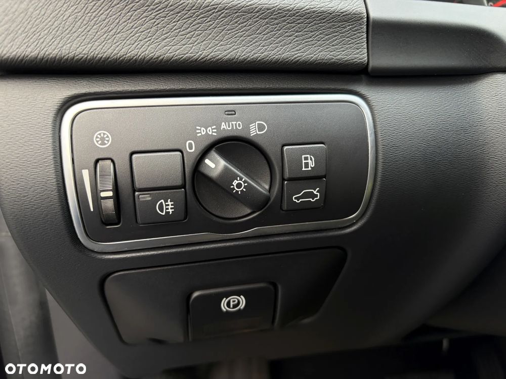 Volvo V60 D3 Geartronic Momentum Pro - 29
