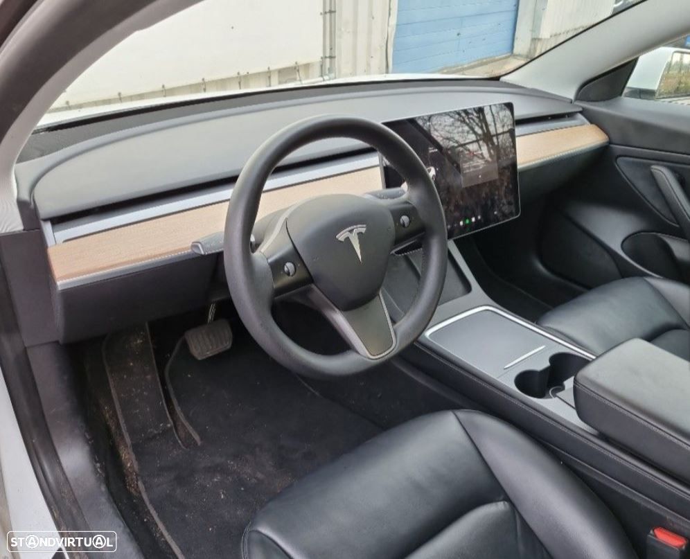 Tesla Model 3 Long-Range RWD - 8