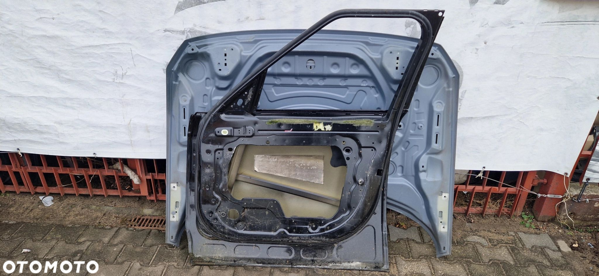 Drzwi Range Rover Vogue 2013-2021. Przód Prawy - 2