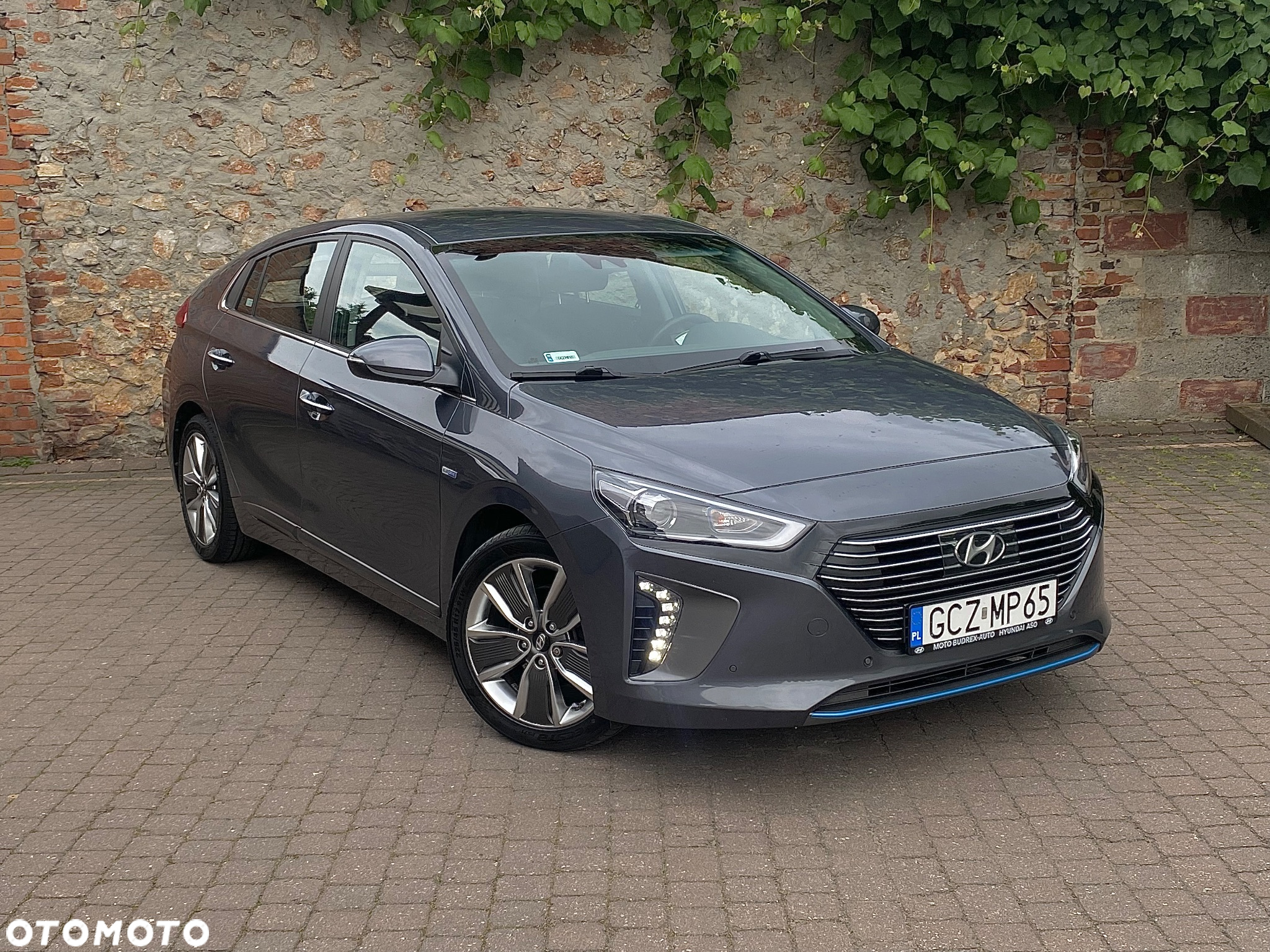 Hyundai IONIQ hybrid Premium - 3