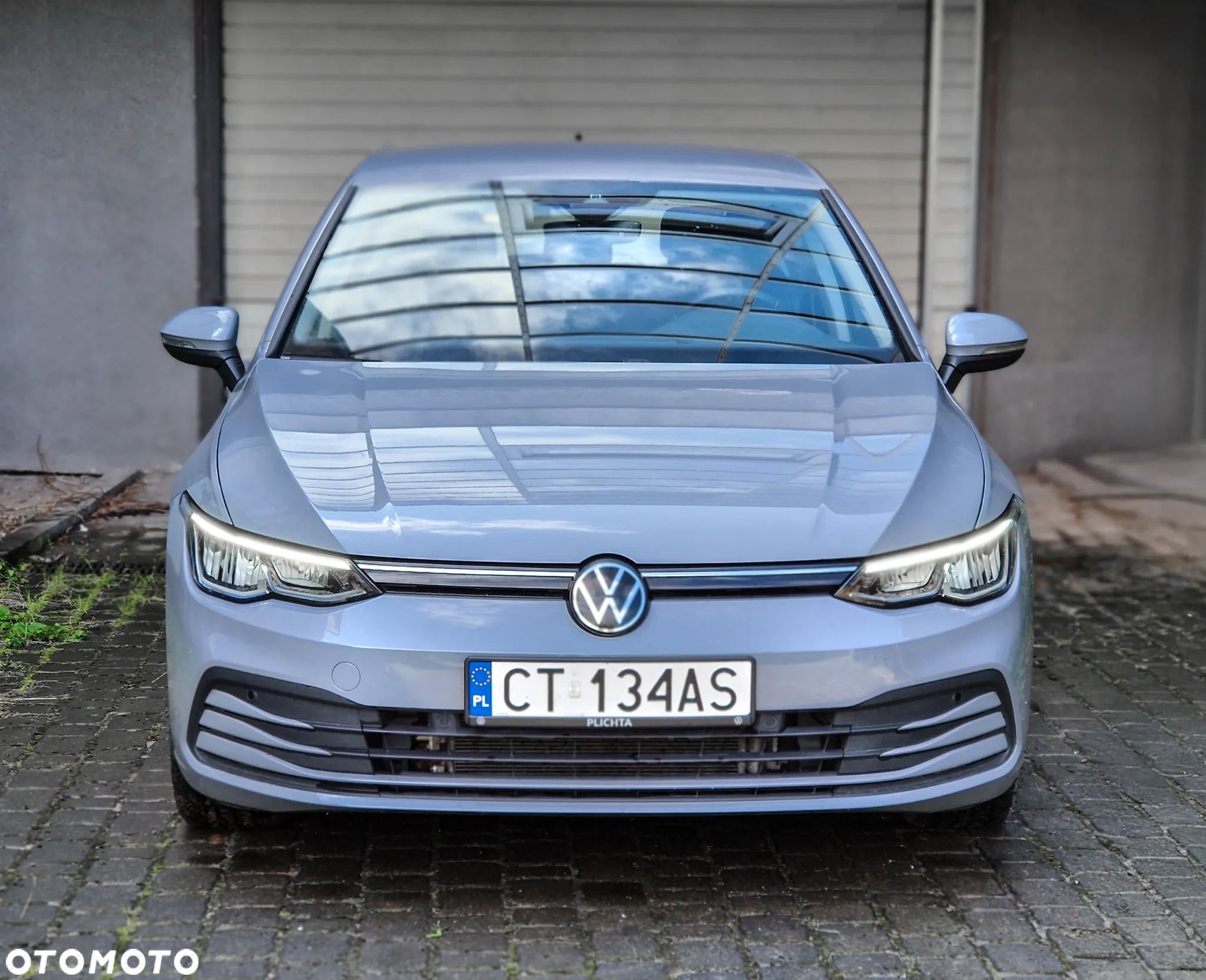 Volkswagen Golf VIII 1.0 TSI - 1