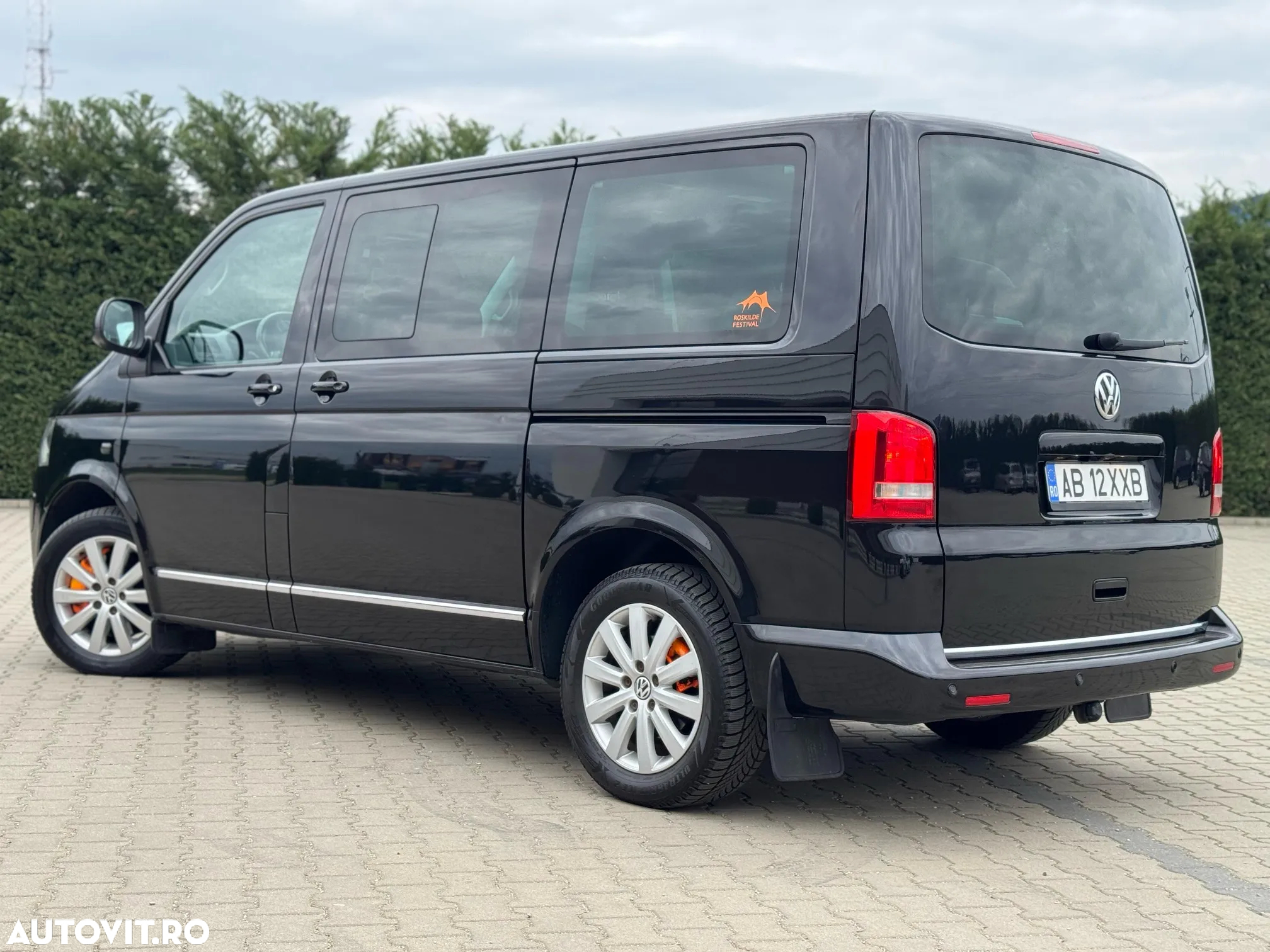 Volkswagen Multivan - 9