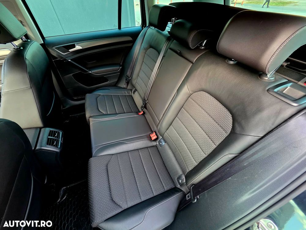 Volkswagen Golf 1.6 TDI BMT Highline - 11