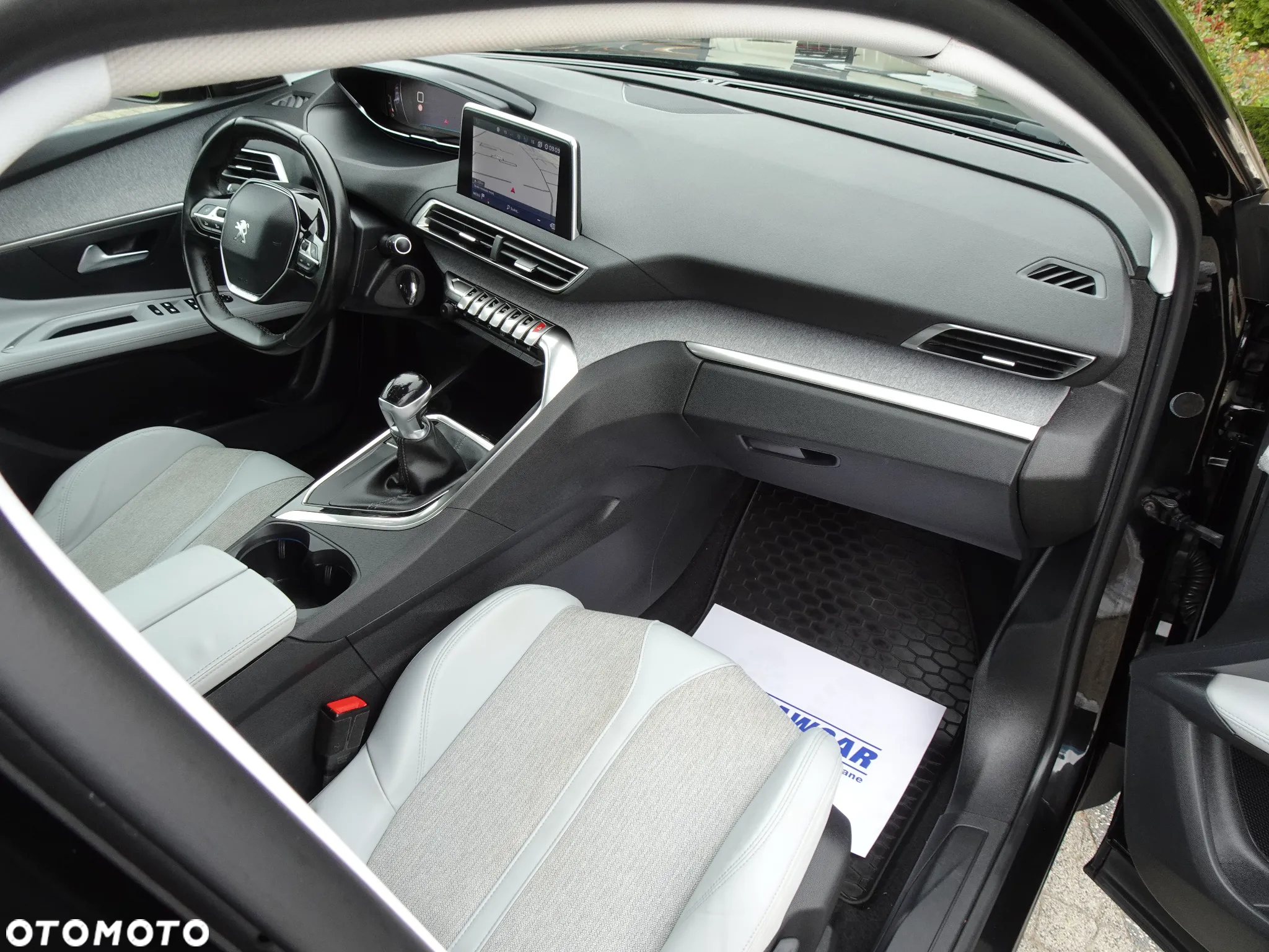 Peugeot 3008 1.5 BlueHDi Allure S&S - 16