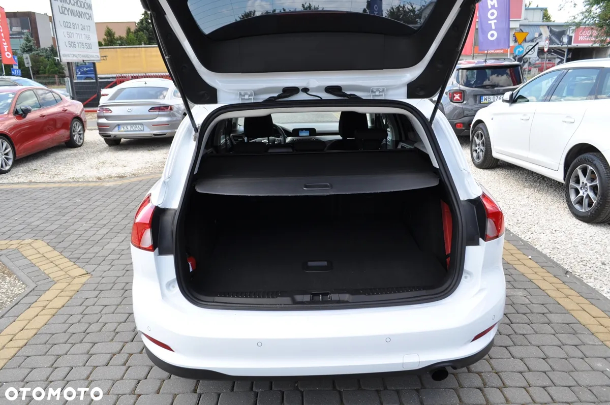 Ford Focus 1.5 EcoBlue Active Business - 40