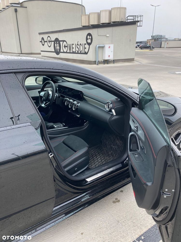 Mercedes-Benz CLA 200 AMG Line 7G-DCT - 11