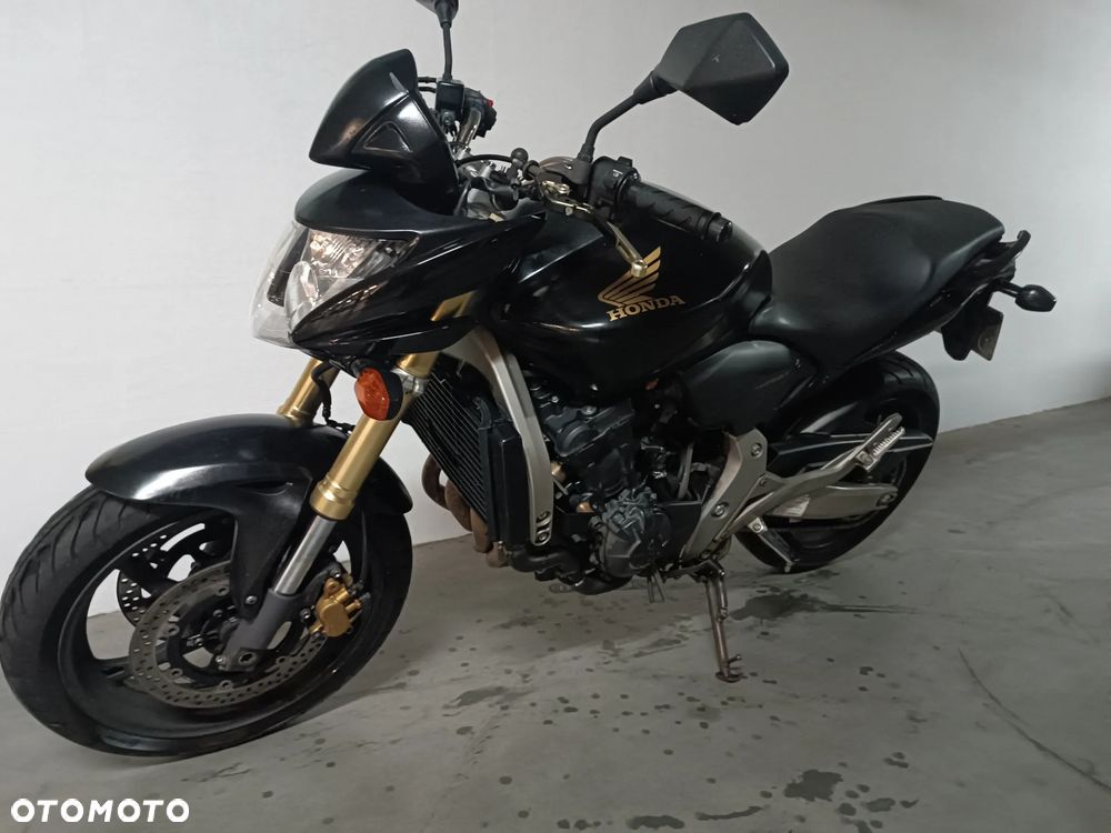 Honda Hornet - 4