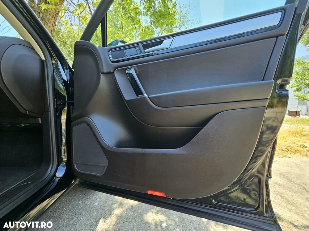 Volkswagen Touareg V6 TDI BMT Supreme Plus - 14