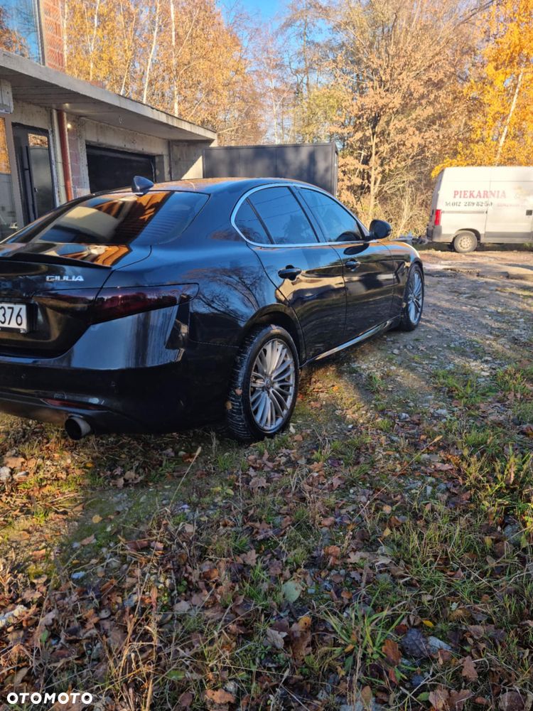 Alfa Romeo Giulia 2.0 Turbo - 4