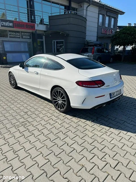 Mercedes-Benz Klasa C 300 Coupe 9G-TRONIC - 5