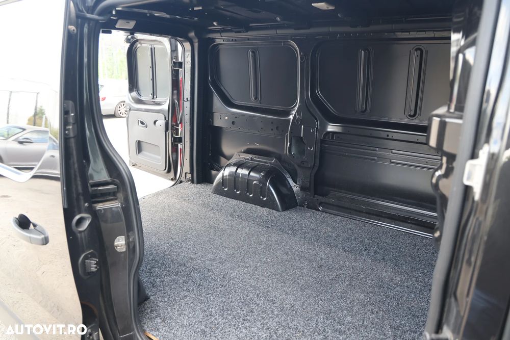 Opel Vivaro - 31