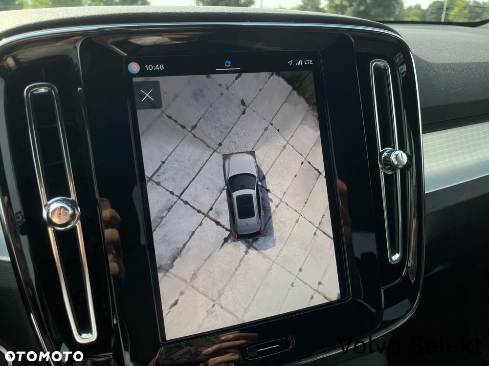 Volvo XC 40 B3 Plus Dark - 21
