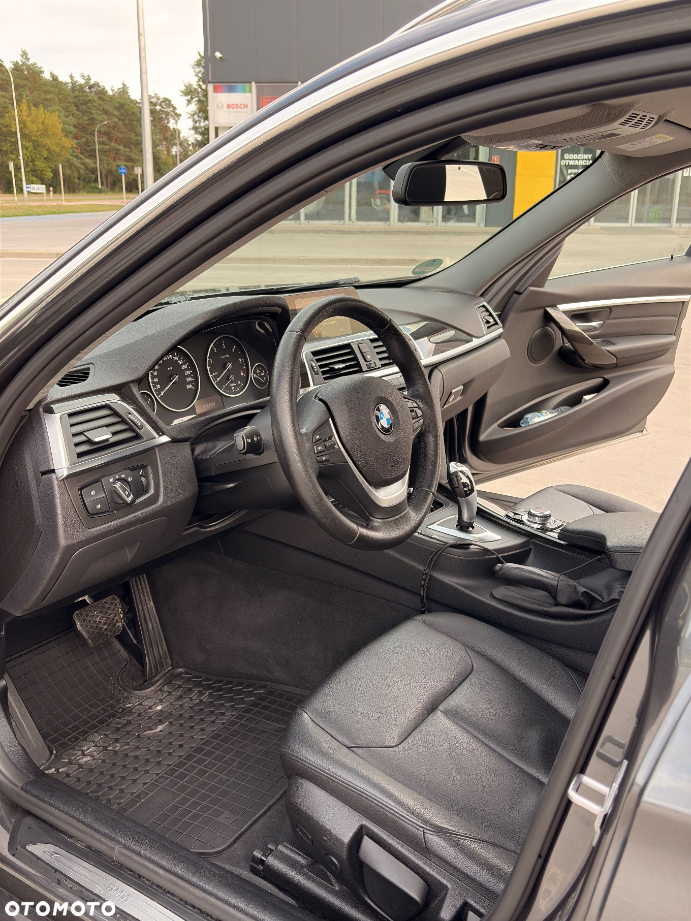 BMW Seria 3 320d Luxury Line - 9
