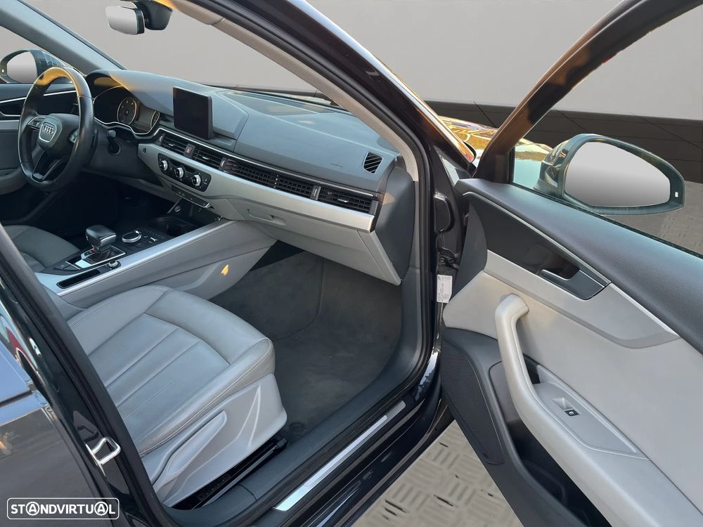 Audi A4 30 TDI S tronic design - 24