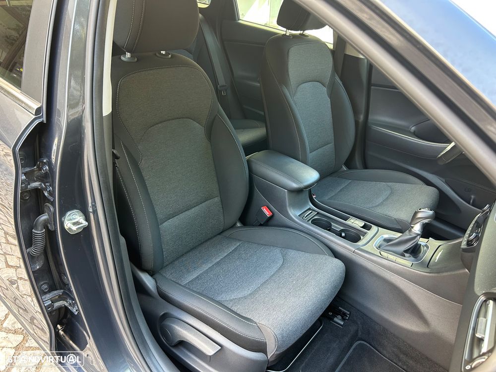 Hyundai i30 CW - 10