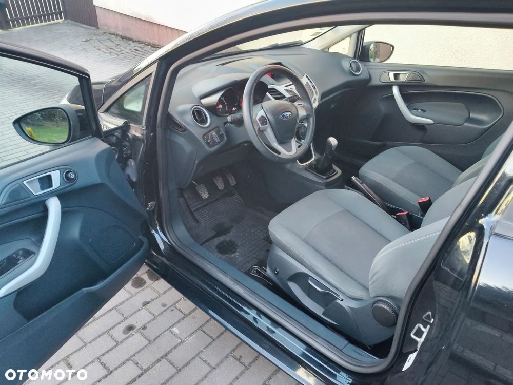 Ford Fiesta 1.25 Champions Edition - 11