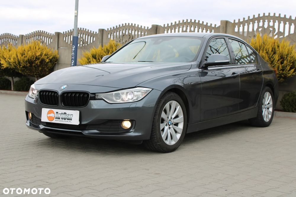 BMW Seria 3 320d DPF Edition Fleet Sport - 2