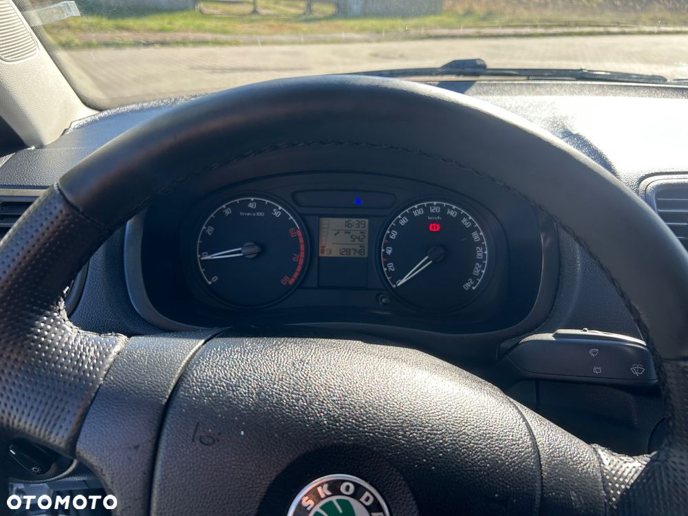 Skoda Fabia 1.2 HTP Classic - 13