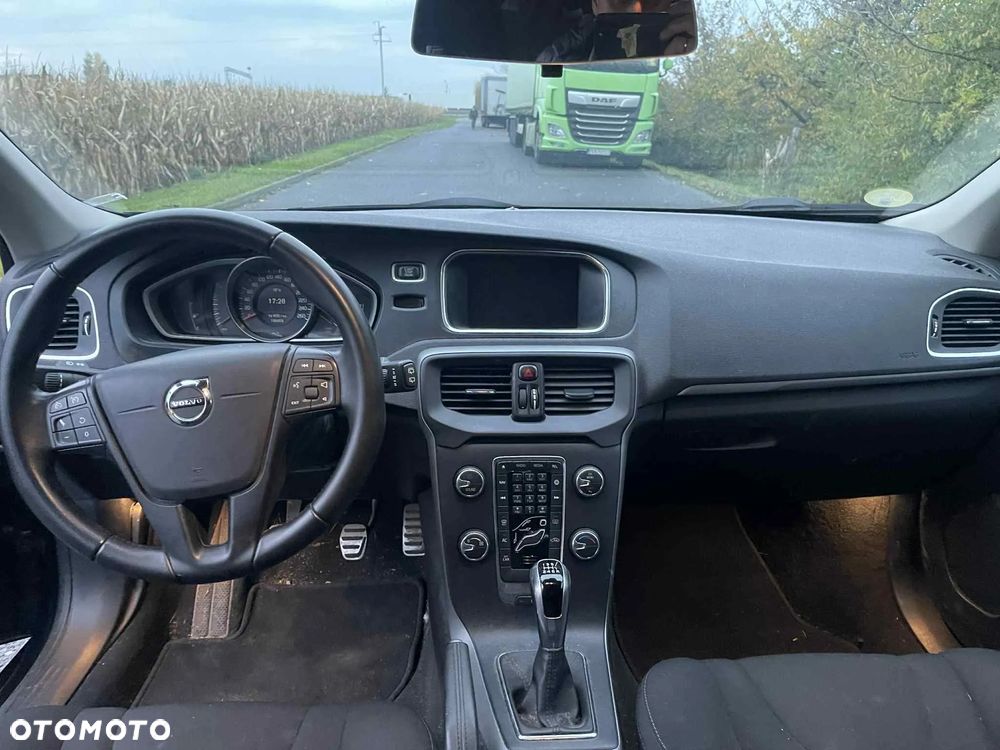 Volvo V40 D2 Drive-E Momentum - 14