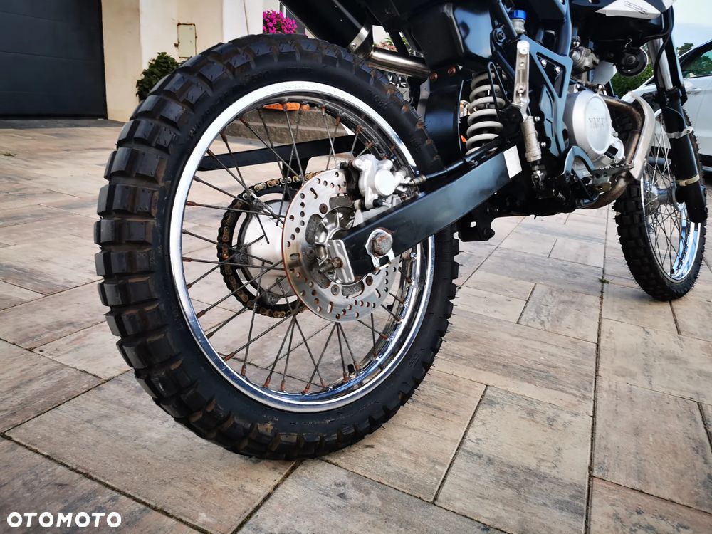 Yamaha WR - 19