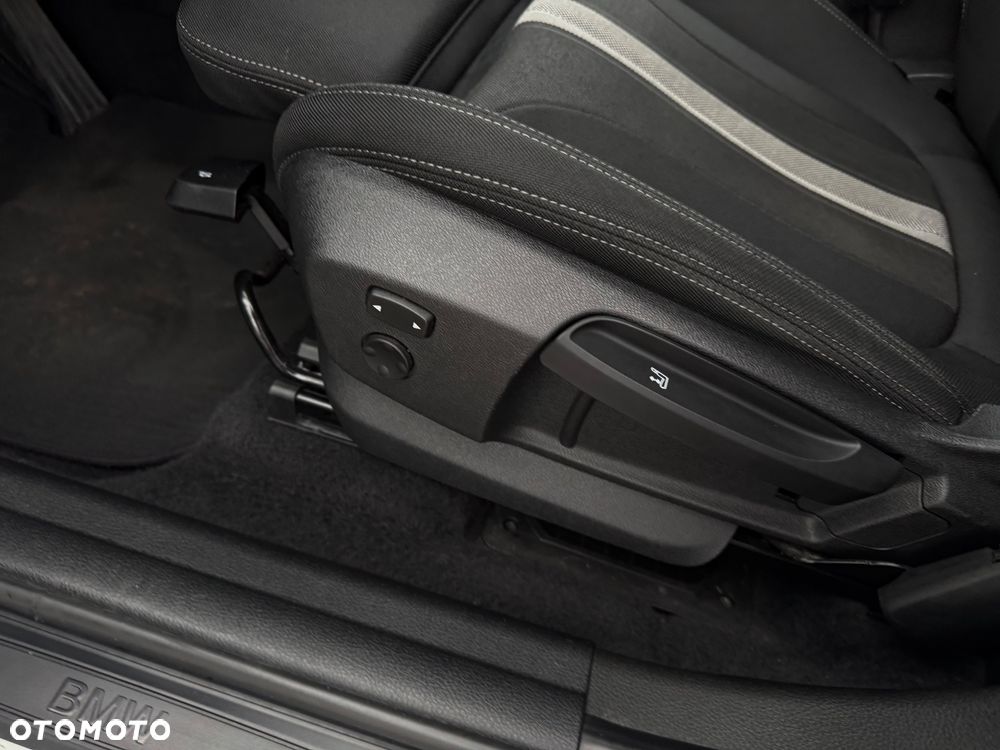 BMW Seria 2 220d xDrive Sport-Aut Advantage - 16