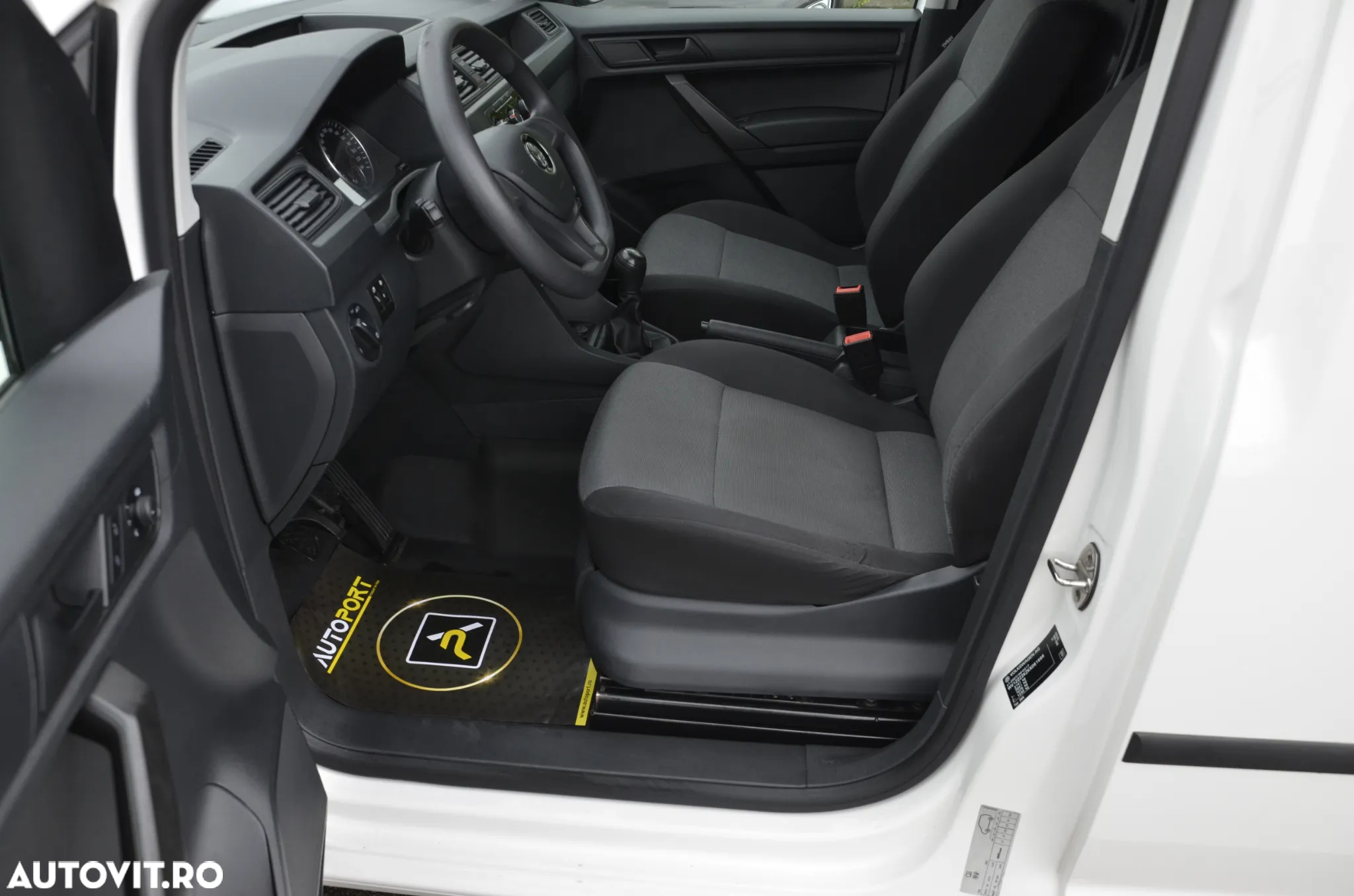 Volkswagen Caddy - 18