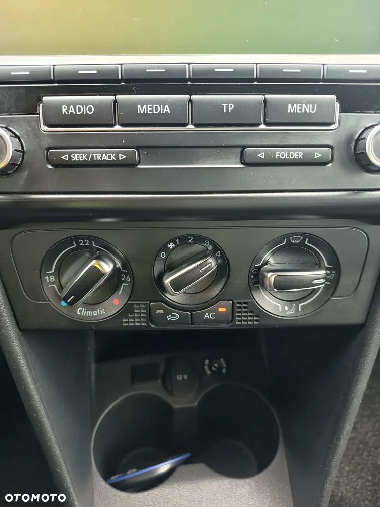 Volkswagen Polo 1.4 16V Comfortline - 11