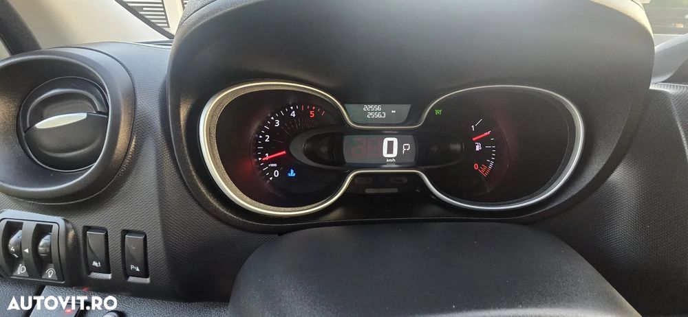 Renault Trafic Combi 2.0 Blue dCi 150 EDC S&S L2 8+1 Zen - 16