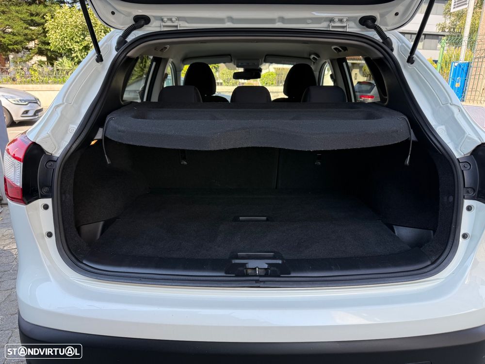 Nissan Qashqai 1.5 dCi N-Connecta 18 RS - 17