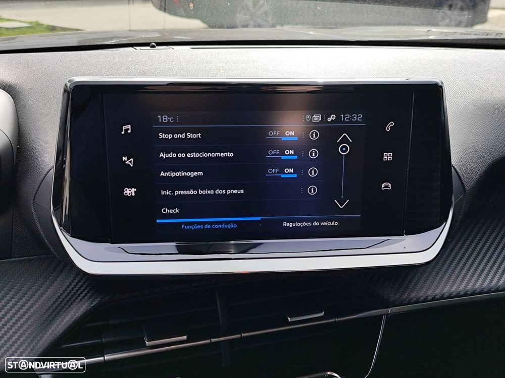 Peugeot 2008 1.2 PureTech Active Pack - 17
