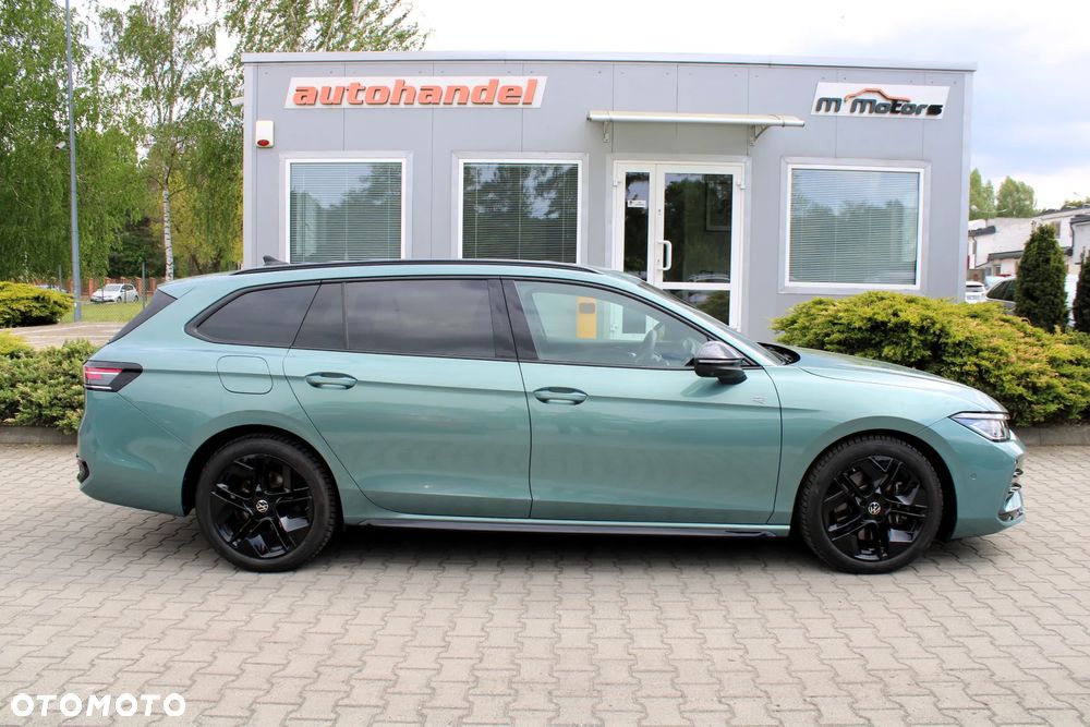 Volkswagen Passat Variant 2.0 TDI SCR 4Mot R-Line DSG - 11