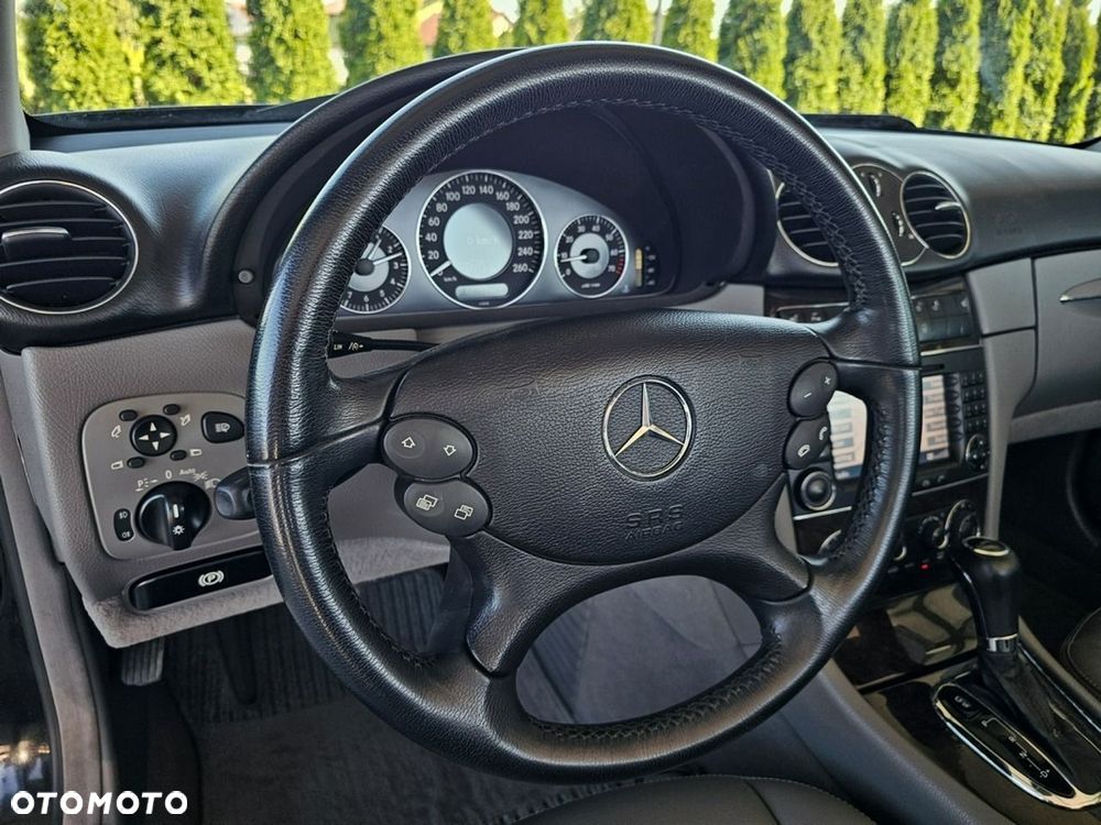 Mercedes-Benz CLK - 17