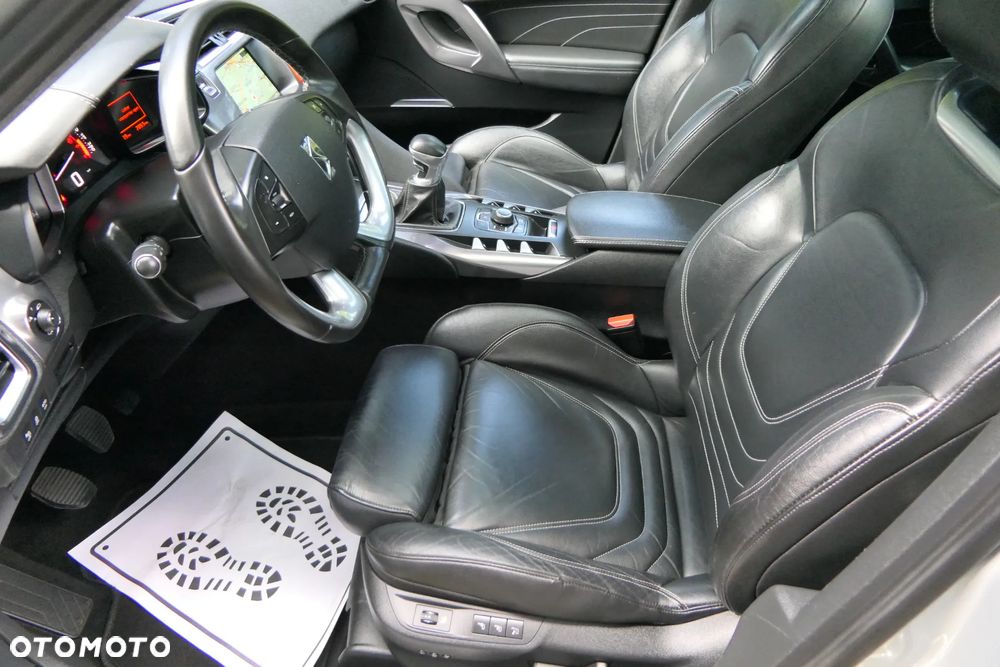 Citroën DS5 1.6 BlueHDi SoChic - 17