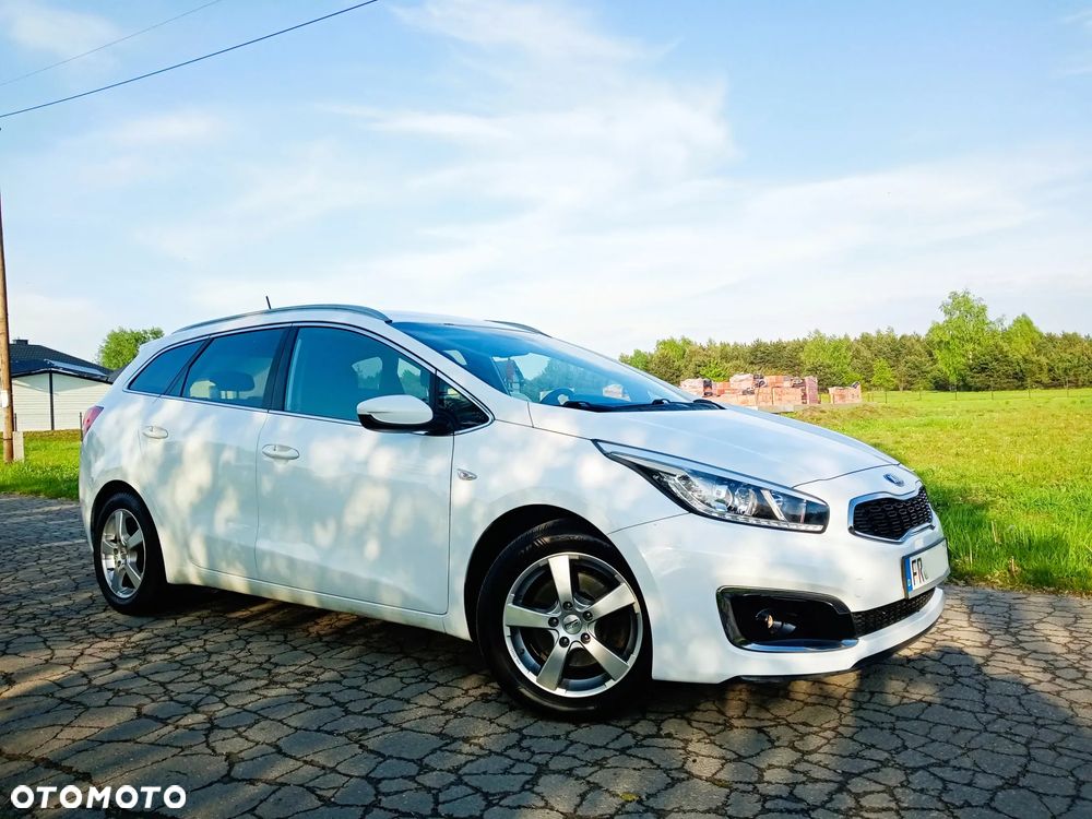 Kia Ceed - 1