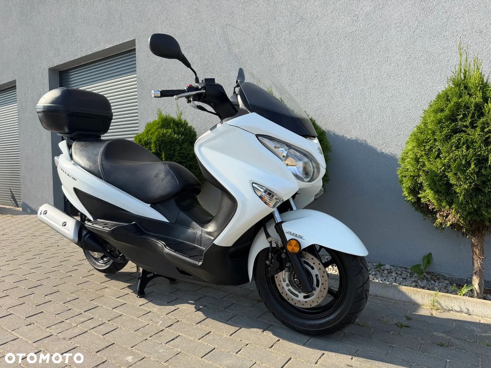 Suzuki Burgman - 4