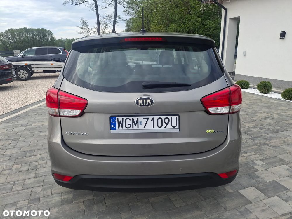 Kia Carens 1.7 CRDi M 7os - 7