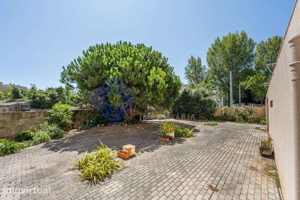 Arrendamento de apartamento T2 c/ garagem, junto ao metro da Senhora d - Grande imagem: 3/17