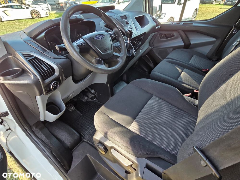 Ford TRANSIT CUSTOM - 16