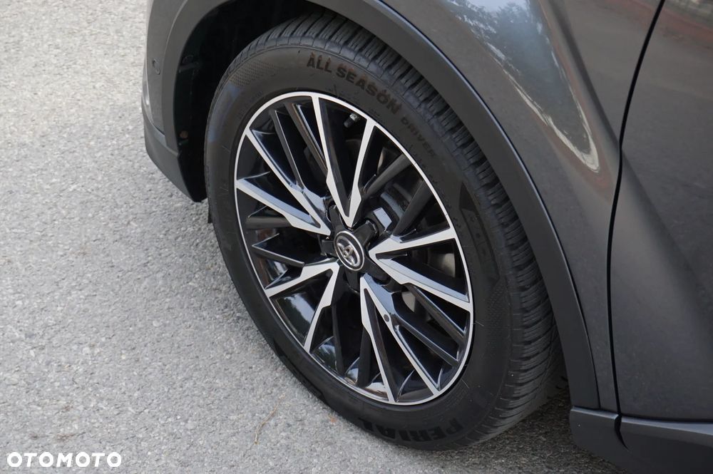 Toyota C-HR Business-Edition - 16