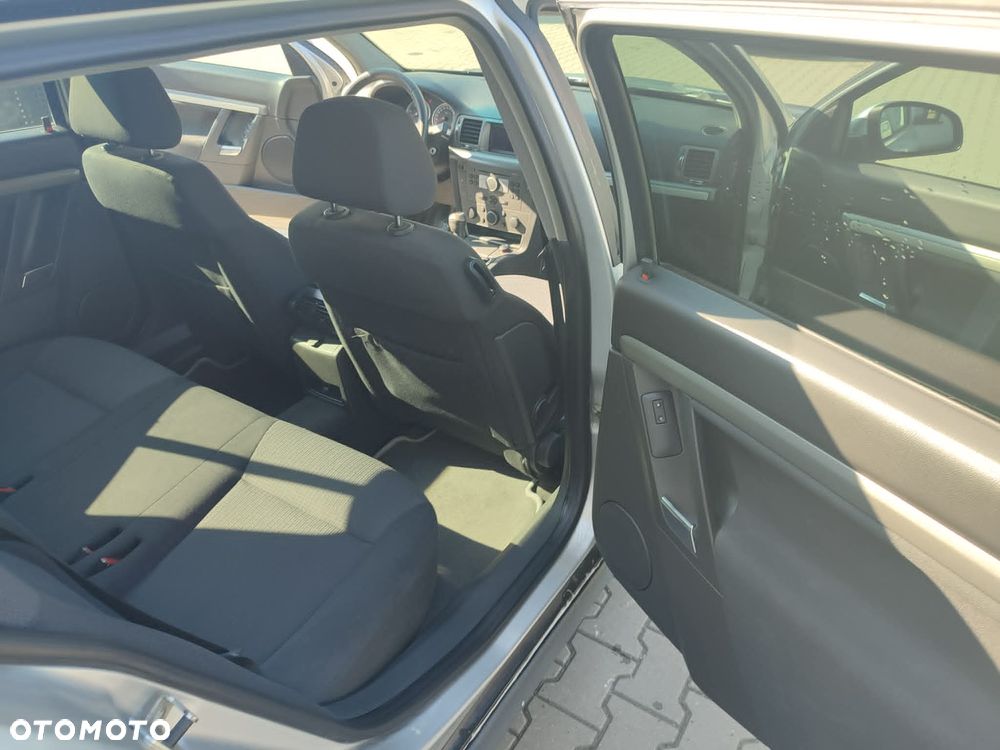 Opel Vectra 1.9 CDTI Cosmo - 17